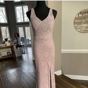 Windsor Lavender Lace Dress Size 7 Slit Prom Long formal Gown
